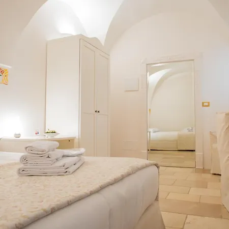 Bed and Breakfast Dimora Dell'osanna 4*