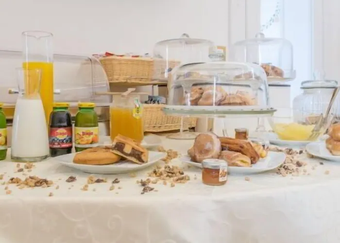 Alojamento de Acomodação e Pequeno-almoço Dimora Dell'osanna 4*