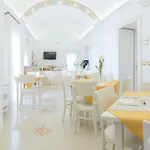 Dimora Dell'osanna 4* كاروفينيو