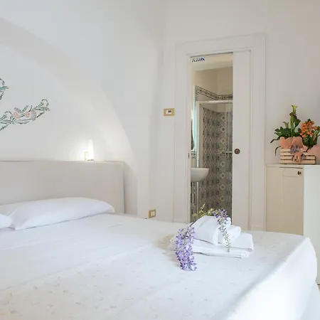 B&B Dimora Dell'osanna 카로비그노