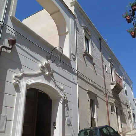 Dimora Dell'osanna فندق مبيت وإفطار كاروفينيو