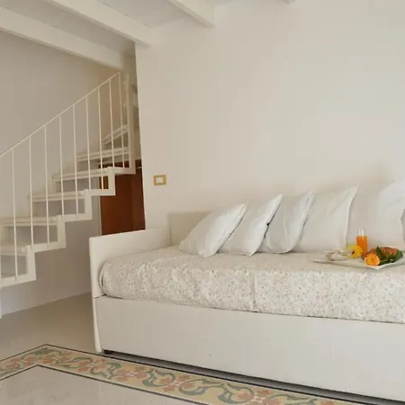 Dimora Dell'osanna B&B 카로비그노