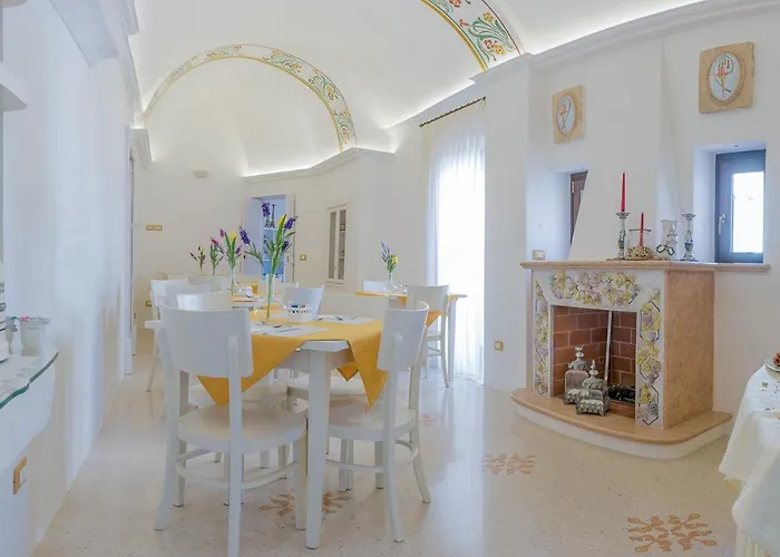 Dimora Dell'osanna לינה וארוחת בוקר קרוביניו