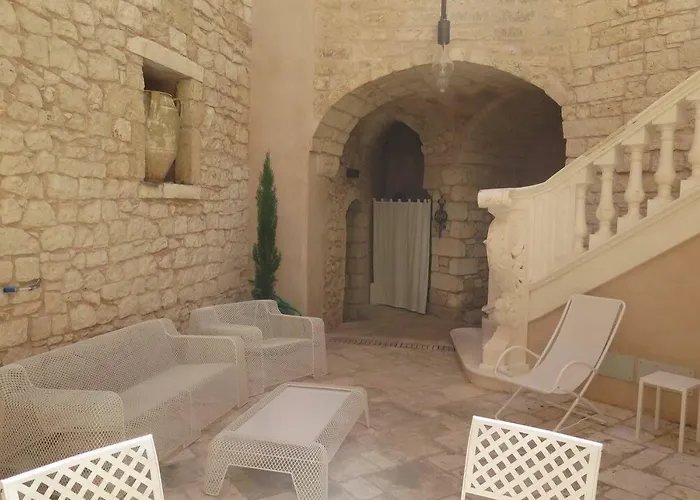 Dimora Dell'osanna לינה וארוחת בוקר 4*
